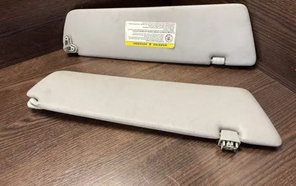 Sun visor