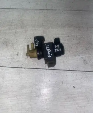 Renault Scenic II - Grand scenic II Turbo solenoid valve 93900