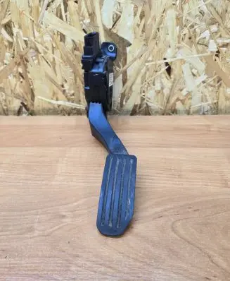 Volvo S80 Accelerator throttle pedal 6G929F836DD 6PV00922003