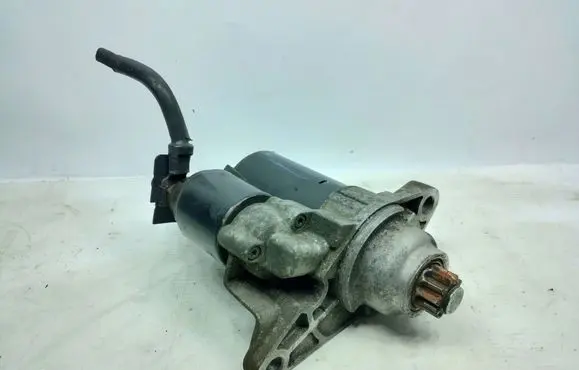 Volkswagen Golf IV Starter motor 0001120400 02T911023G