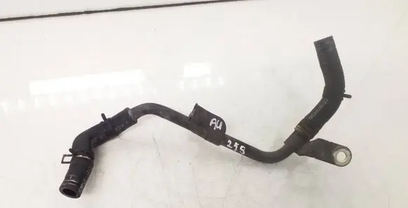 Toyota Avensis T250 Engine coolant pipe/hose