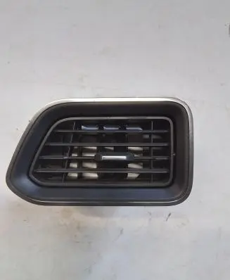 Renault Master III Dashboard air vent grill cover trim 687518035R