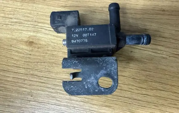 Volvo V70 Turbo solenoid valve 9470775