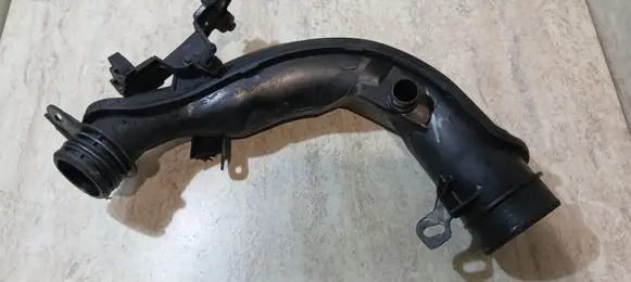 Peugeot 508 Intercooler hose/pipe M06021A152