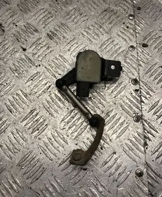 Headlight/headlamp level sensor