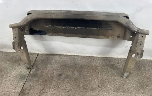 Volvo XC90 Front bumper lip 