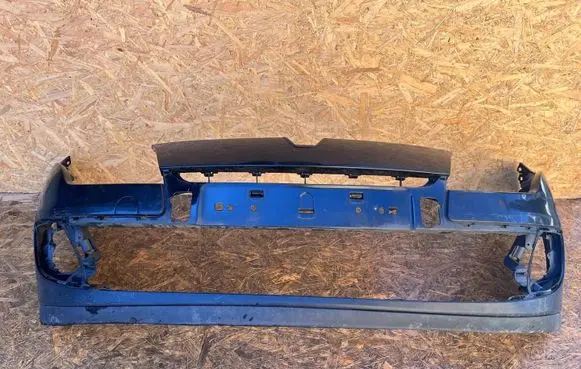 Renault Megane III Front bumper 960153691R