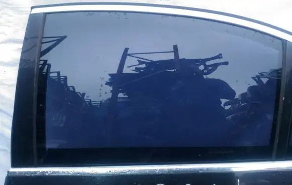 Peugeot 607 Rear door window glass 