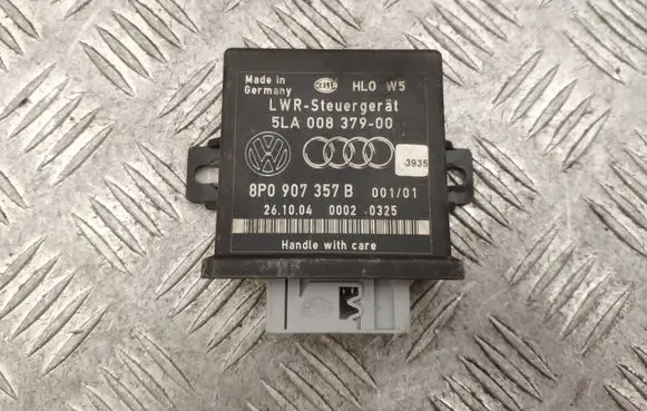 Audi A4 S4 B7 8E 8H Light module LCM 8P0907357B