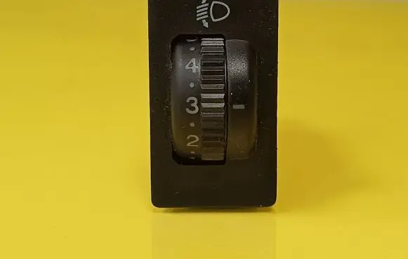 Toyota Corolla E110 Headlight level height control switch