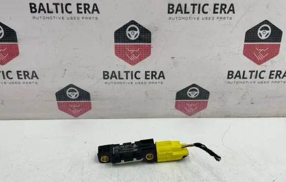 Audi A8 S8 D3 4E Airbag deployment crash/impact sensor 4b0959643d