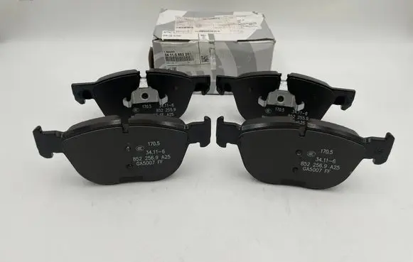 BMW X6 E71 Brake pads (front) 6852253