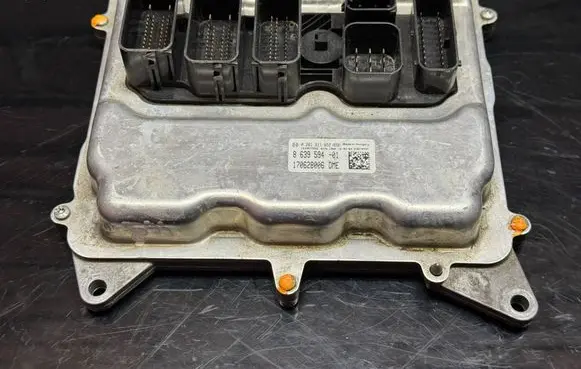BMW 3 F30 F35 F31 Engine control unit/module 0261S11652 170628006 8639594