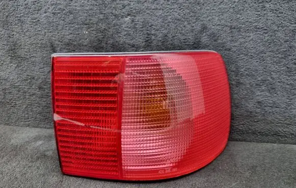 Audi A8 S8 D2 4D Rear/tail lights 4D0945096