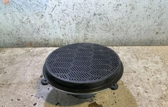 Dodge Challenger Subwoofer speaker 05064983AB