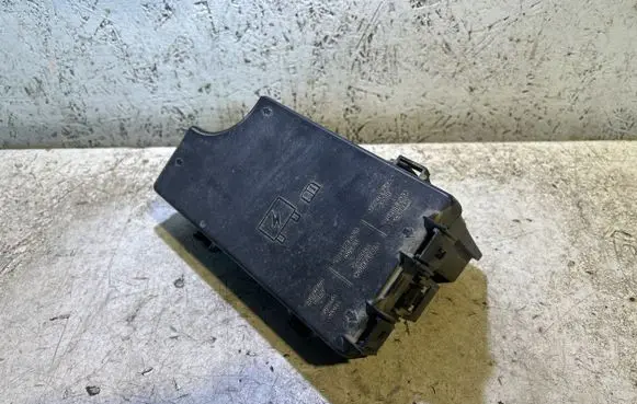 Jeep Compass Fuse module P68289247AA MLG3FBL0 TMCQQ072LLEN65