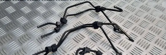 Peugeot 207 CC Fuel injector supply line/pipe 