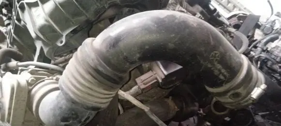 Dodge Caliber Air intake hose/pipe 04891621AC