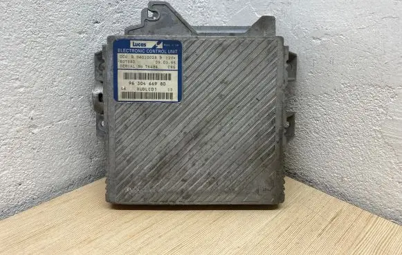 Peugeot 406 Engine control unit/module 9630466980 80768D 04010028B