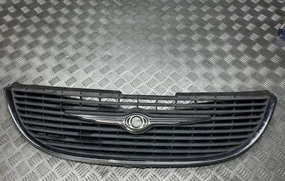 Chrysler Voyager Front grill 4857522AA