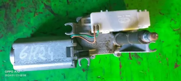 Nissan Micra Rear window wiper motor TGE64343016