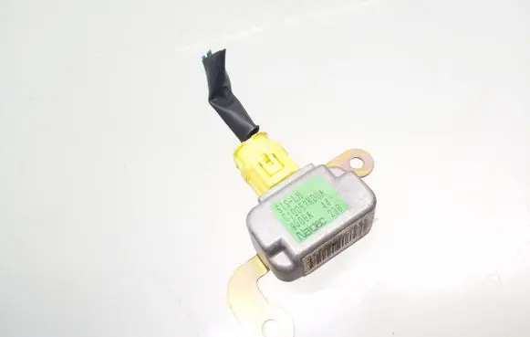 Mazda Premacy Airbag deployment crash/impact sensor C10057KD0A 9G08A 389070802230