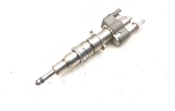 BMW 3 E90 E91 Fuel injector 7589048 758904808