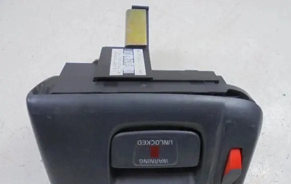 Volvo V50 Seat adjustment handle 8641848