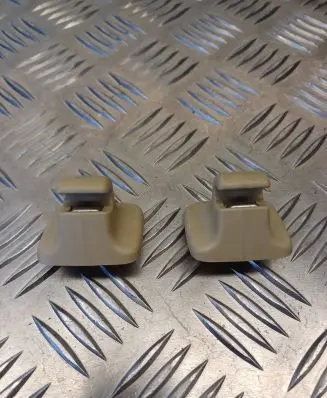 Sun visor clip/hook/bracket