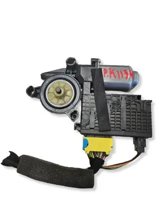 Citroen C4 I Picasso Front door window regulator motor 9682495880 400963E
