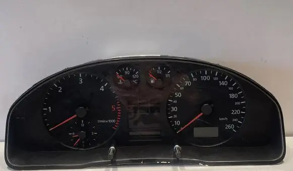 Audi A4 S4 B5 8D Speedometer (instrument cluster) 8D0919861F
