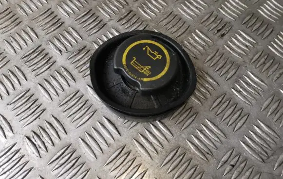 Ford Mondeo Mk III Oil filler cap M536M 6766 D36ZA