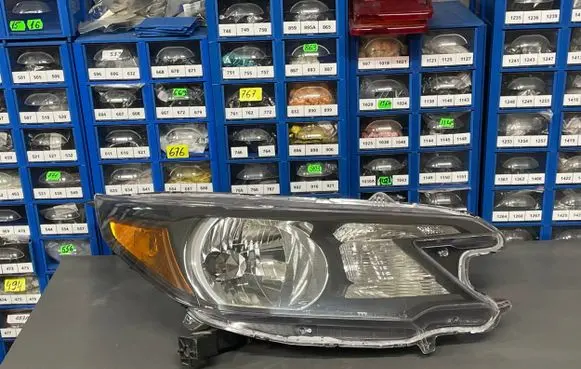 Honda CR-V Headlight/headlamp 8317341600