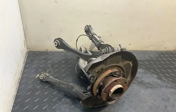 BMW 3 GT F34 Rear wheel hub spindle/knuckle
