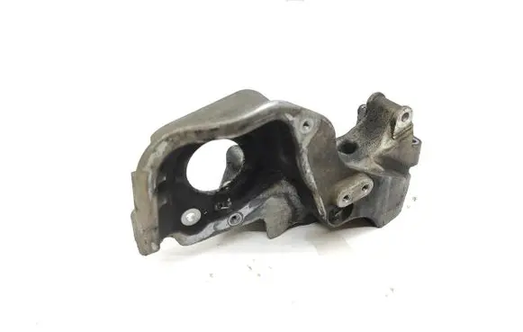 Volvo S90, V90 Generator/alternator bracket 31480996