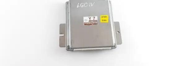 Subaru Legacy Engine control unit/module 22611AM130 A18000R6M