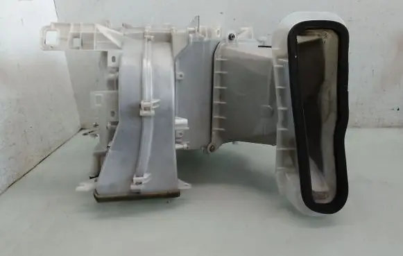 Toyota Prius (NHW20) Interior heater climate box assembly housing 8701047110 4432004481