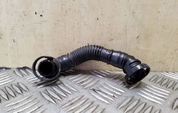 Volkswagen Tiguan Breather/breather pipe/hose 03L103493