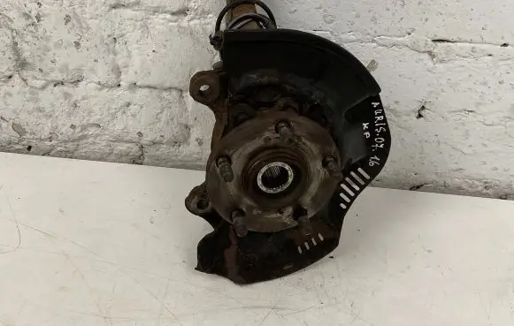 Toyota Auris 150 Front wheel hub spindle knuckle 43212 854302060 070725
