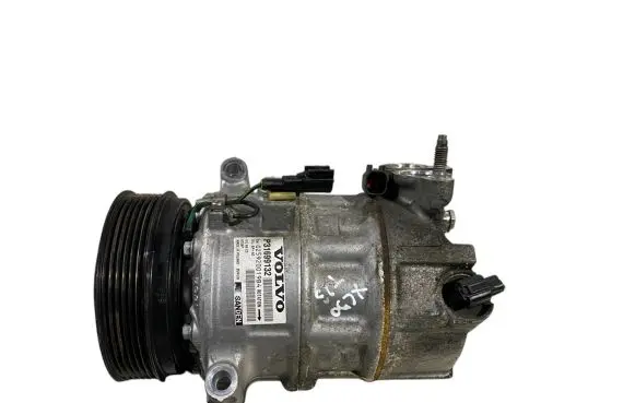 Volvo XC90 Air conditioning (A/C) compressor (pump) 31699132 P31699132