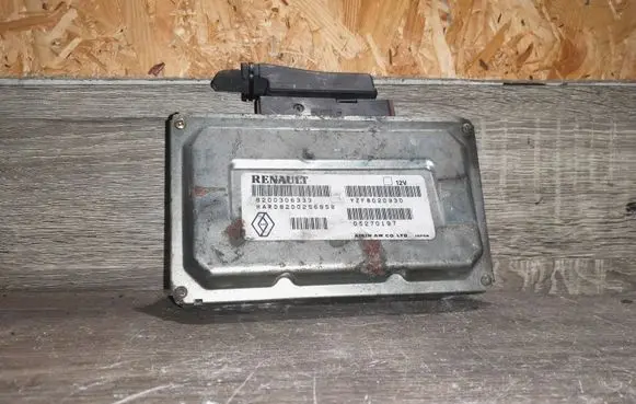 Renault Espace - Grand espace IV Gearbox control unit/module 8200306333