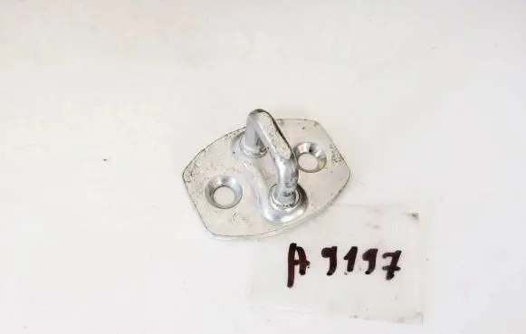 Toyota Yaris Front door lock loop/hook striker 