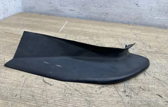BMW 5 F10 F11 Rear/tail light trim molding 7204376