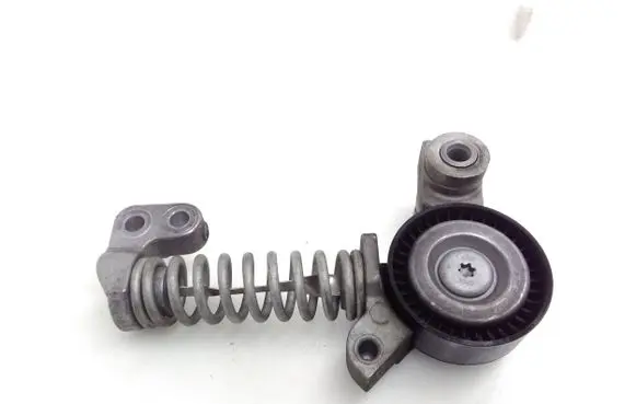 Volvo XC90 Generator/alternator belt tensioner 