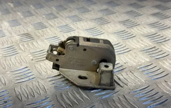 Mercedes-Benz Sprinter W901 W902 W903 W904 Rear door lock A9067400035 ZGS010 AL6R0
