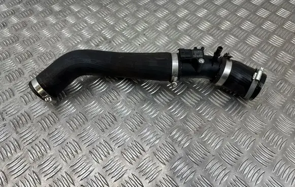 Ford Ecosport Intercooler hose/pipe GN116F073FC