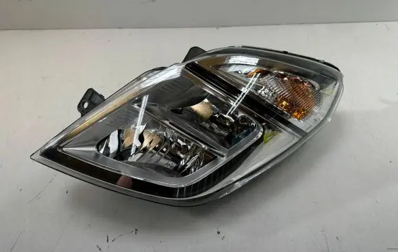 Nissan NV400 Headlight/headlamp
