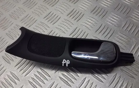 Audi A4 S4 B5 8D Front door interior handle 8D0837020