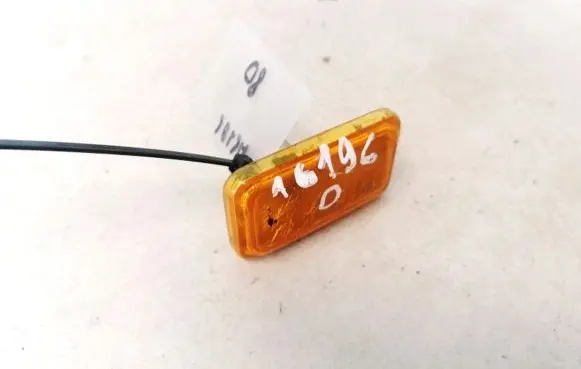 Audi 80 90 S2 B4 Front fender indicator light 4A0949101