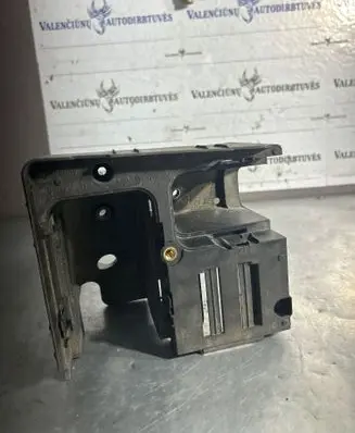 Audi A3 S3 A3 Sportback 8P Fuse box cover 1K0907361B